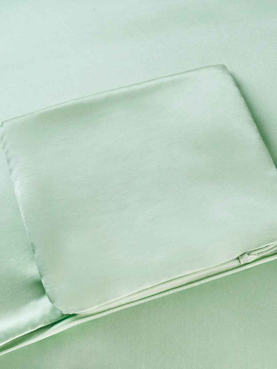 LILYHERB® Antibacterial Mint Silk Pillowcase