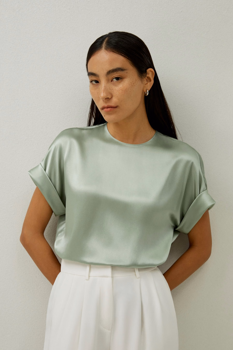 Obliuque Sleeves Round Neck Silk Tee