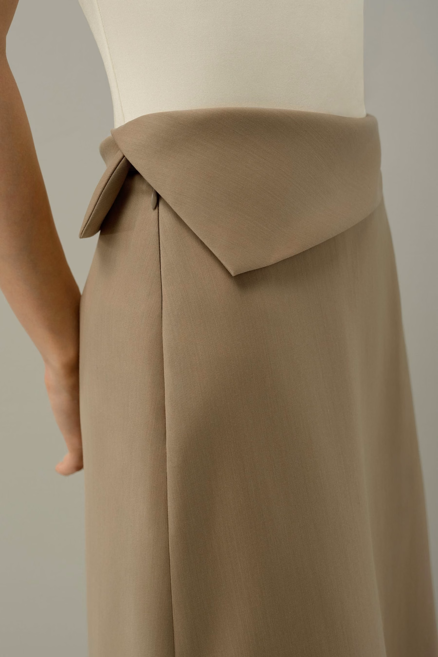Asymmetrical Waist Silk-Wool Midi Skirt