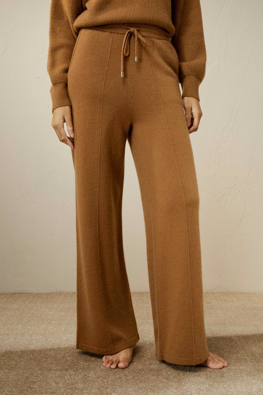 Fluid Cashmere Sweatpants
