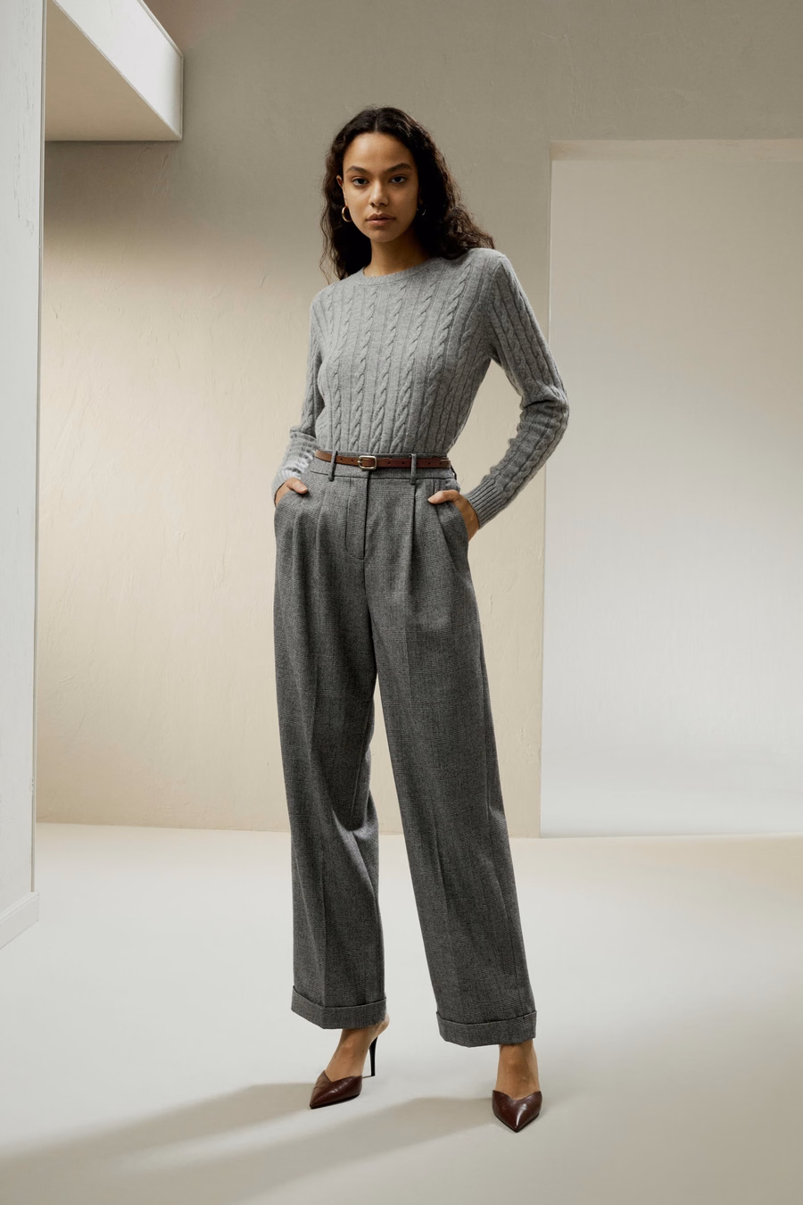 Classic Cable Knit Sweater with Ribbed Edges