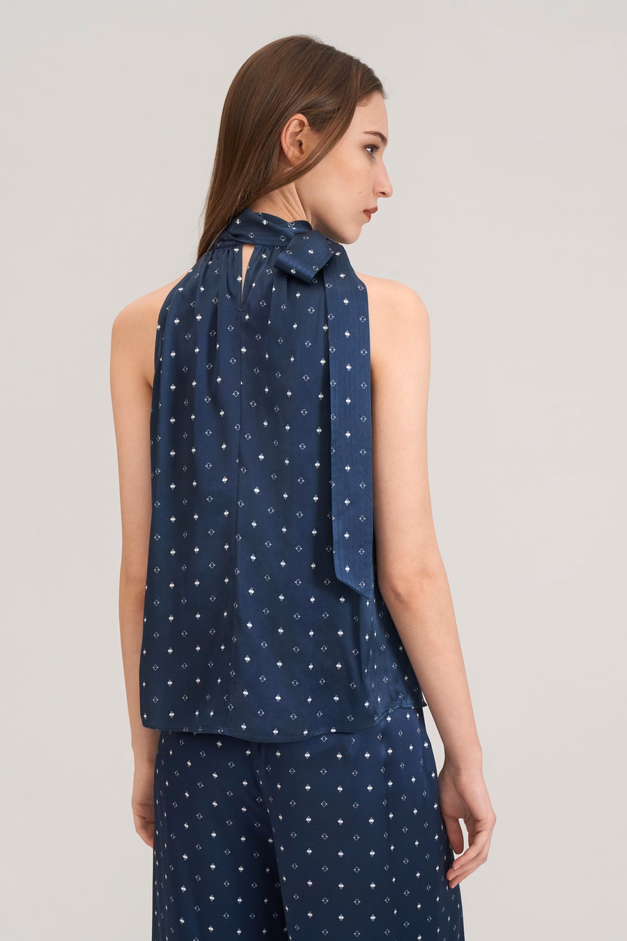 Halter Neck Silk Pine Shirt